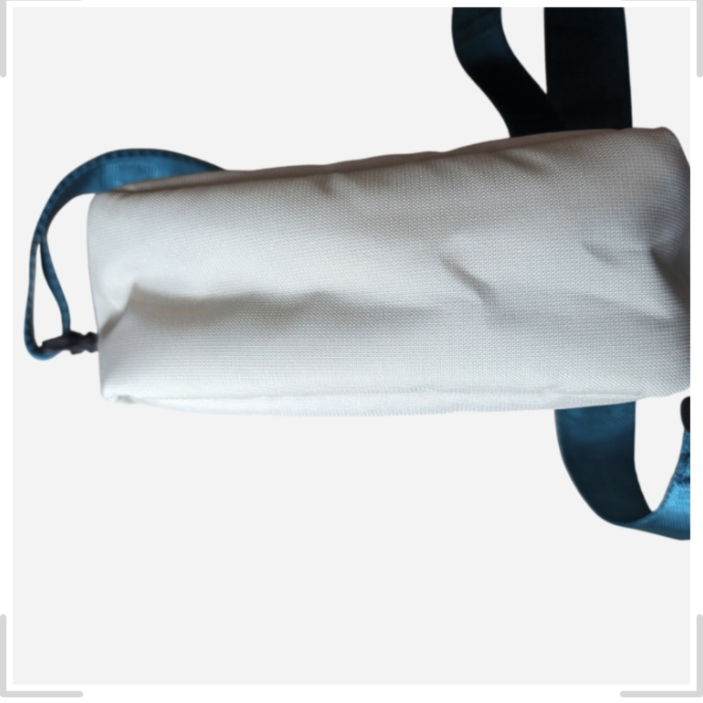 Pre-owned Stylish Cream and Blue Women bag - Picture 4 of 7